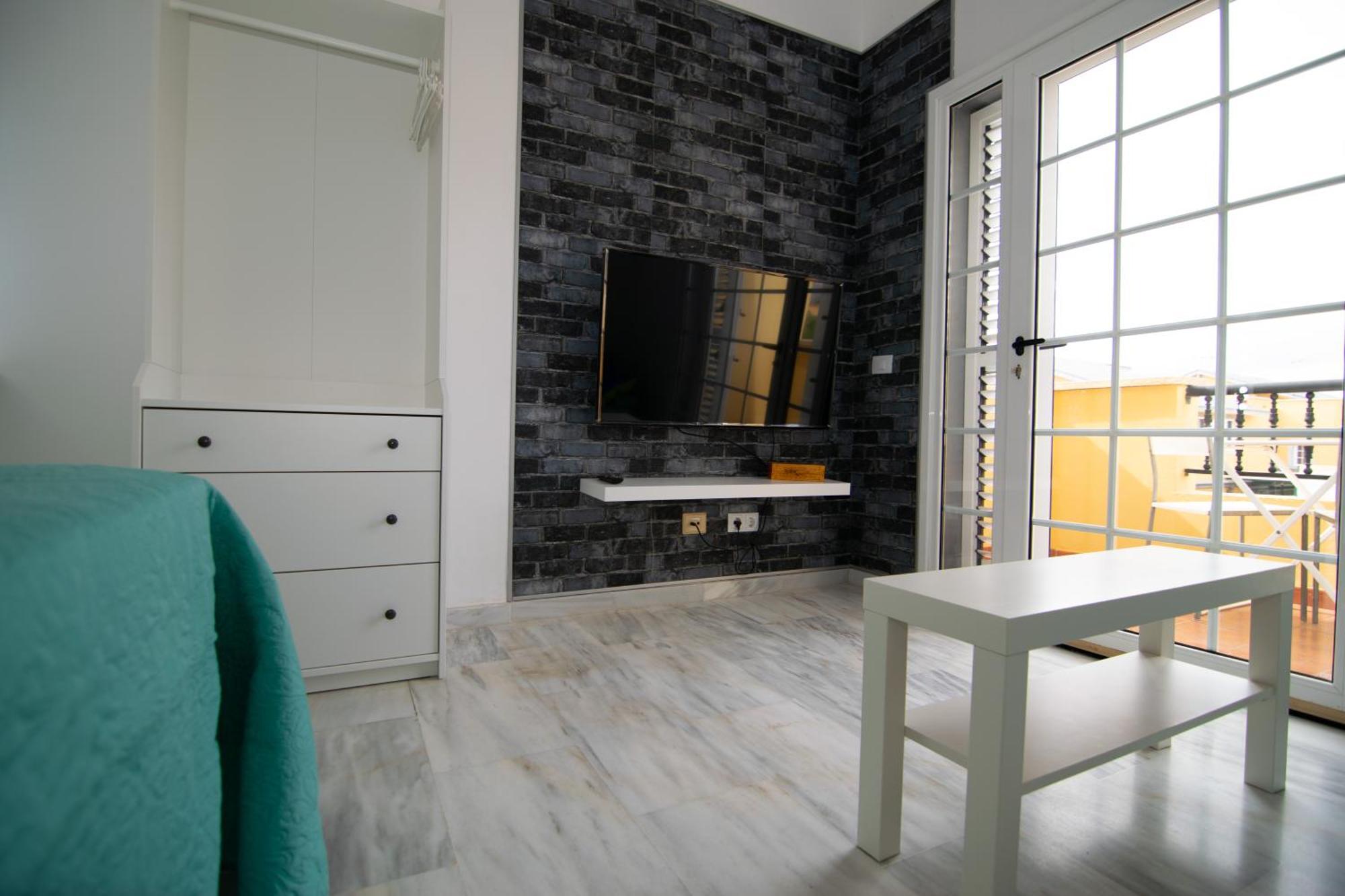 The Safe Point Suites Castillo Кастильо-дель-Ромераль Экстерьер фото