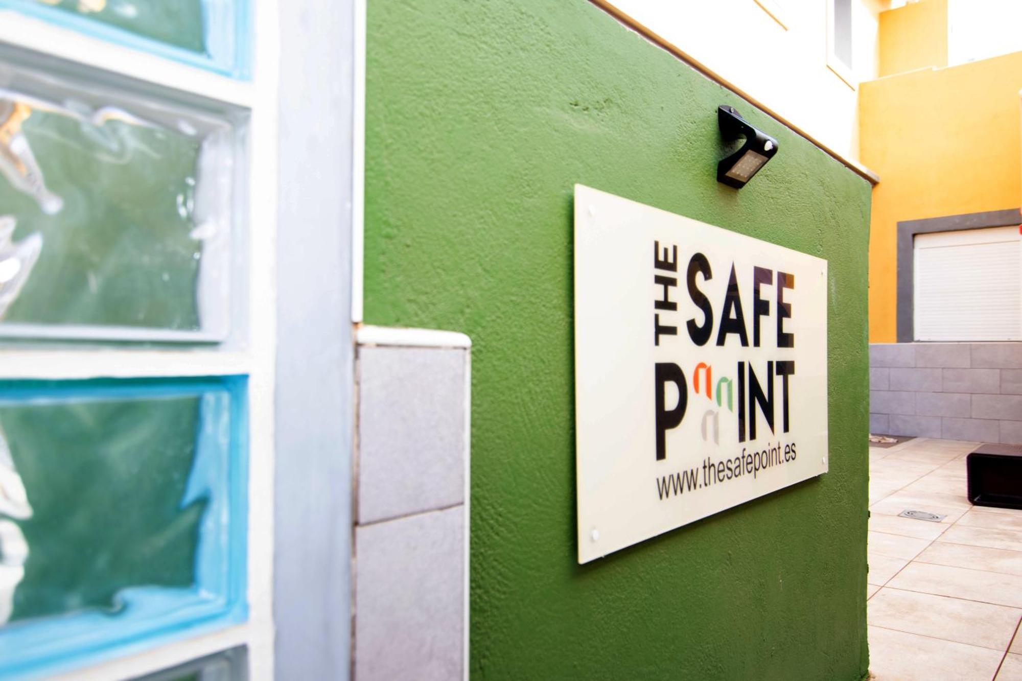 The Safe Point Suites Castillo Кастильо-дель-Ромераль Экстерьер фото